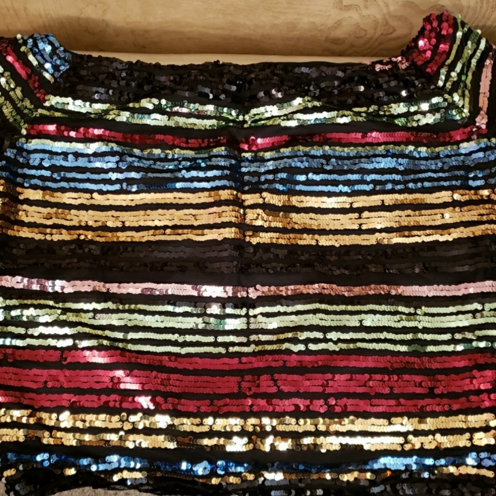 Top - Picture 4 of 4